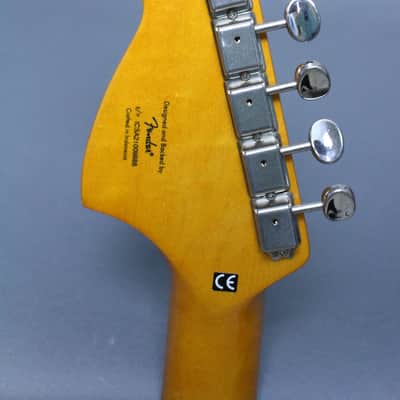 Squier Limited Edition Classic Vibe '60s Mustang Lake Placid Blue image 6