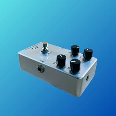 One Control Silver Bee Overdrive image 3