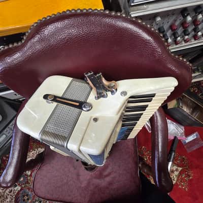 Scandalli 41 Key Blue Pearl Tone Model 409\29 Accordian & Case image 11