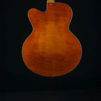 Eastman AR580CE Honeyburst Archtop Guitar NEW image 11