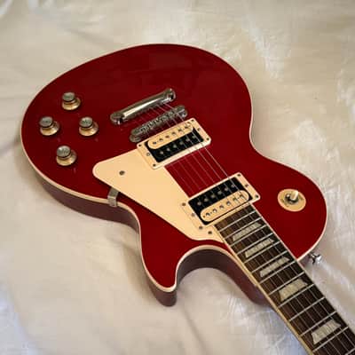 2021 Gibson Les Paul Classic - Translucent Cherry - Free Pro Setup image 3