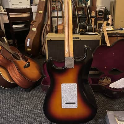 Fender Stratocaster 2004 - Burst image 8