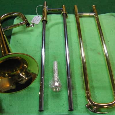 Moz Slide Trumpet with Case and Mouthpiece - Demo Model image 2
