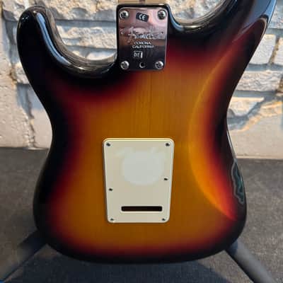 Fender 60th Anniversary Standard Stratocaster 2006 - Sunburst image 10