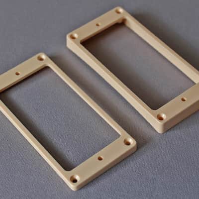 Allparts PC-0733-028 Slanted Humbucker Pickup Rings w/ Curved Bottom