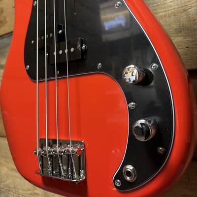 Fender Player II P-Bass RW Coral Red image 3