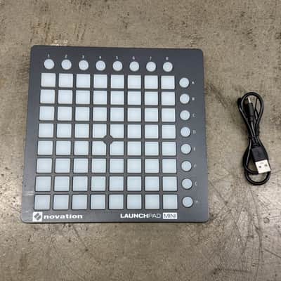 Novation Launchpad Mini MKII Pad Controller