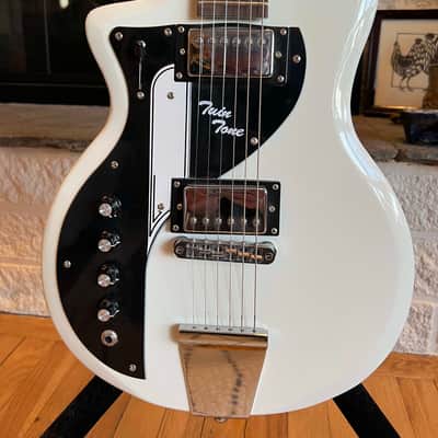 Eastwood Airline Twin Tone 2010s - White image 1