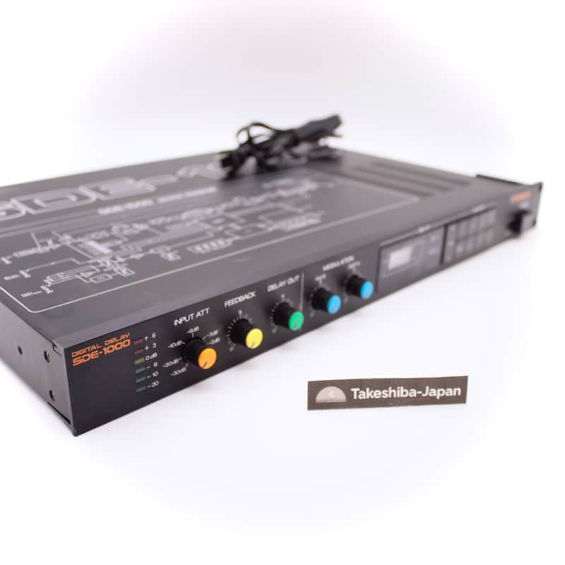 Roland SDE-1000 Digital Delay | Reverb Canada
