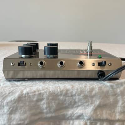 Electro-Harmonix Deluxe Memory Man - EH7850C w/ 2 Pronged Power Cable image 4