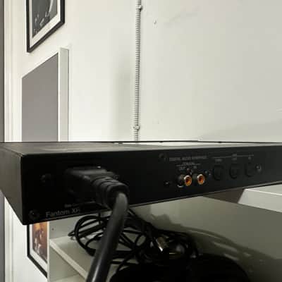 Roland Fantom-XR Rackmount Synthesizer Module 2004 - 2010 - Silver Bild 8