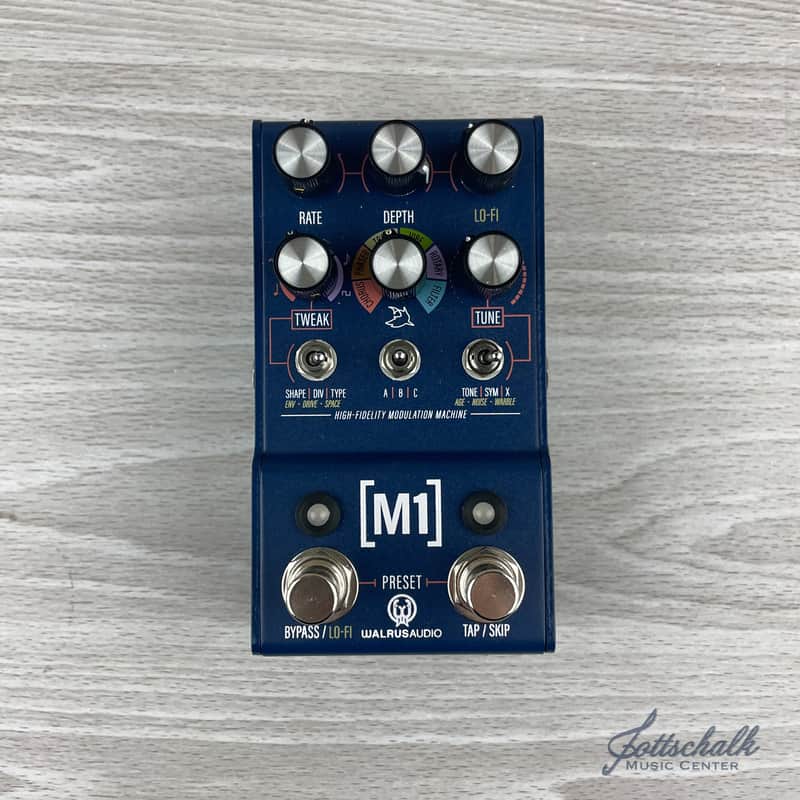 Walrus Audio Mako M1 High-Fidelity Modulation Machine 2022 - Present - Blue image 1