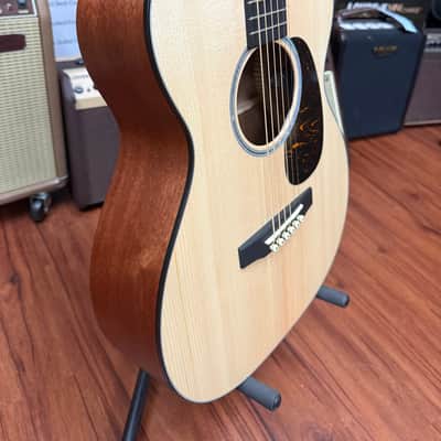 Martin 000C JR-E Junior Series Acoustic Electric Guitar- Natural- w/soft bag. New! image 3