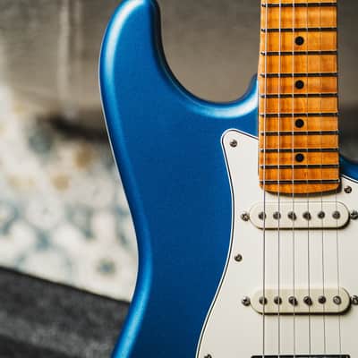 Xotic USA California Classic XSC Pro-2 SSH Light Aging-Lake Placid Blue w/Roasted Flame Maple Neck & FB image 4