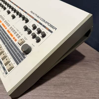 Roland TR-909 Rhythm Composer image 3