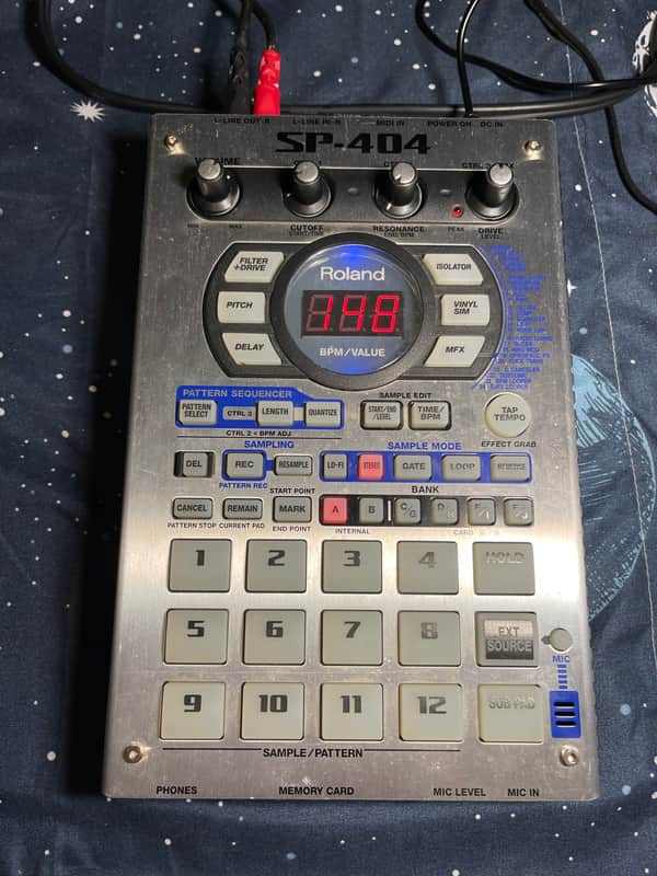 Roland SP-404 OG Works Great Incl. 1GB Card and Power image 1