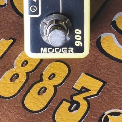 Mooer 006 Classic Deluxe Micro Preamp 2010s - Black/Yellow image 7