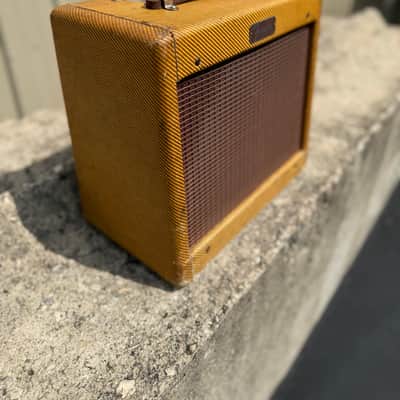 Fender Champ 5F1 Narrow Panel 5-Watt 1x8" Guitar Combo 1958 - 1964 - Tweed image 9
