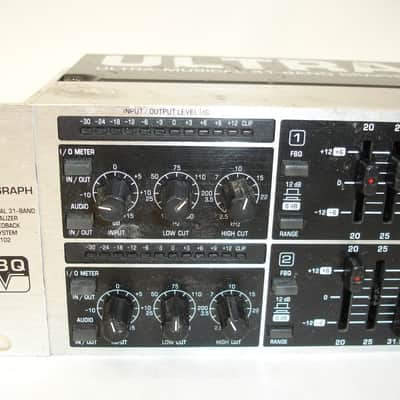 Behringer FBQ3102 ULTRAGRAPH PRO 31-Band Stereo Graphic Equalizer w/ FBQ Feedback Detection System image 4