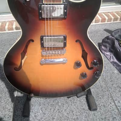 Gibson ES-137 Classic 2002 - 2015 - Tri-Burst image 1