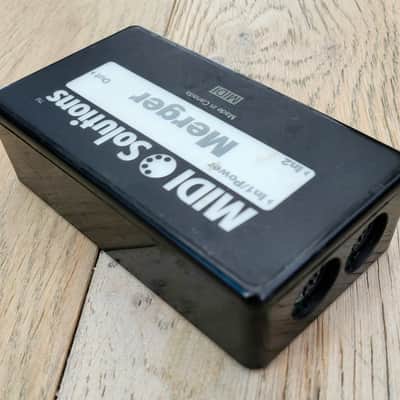 MIDI Solutions Merger 2-In/1-Out MIDI Merger 2010s - Black image 2
