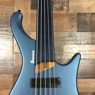 Ibanez EHB1005F Fretless 5-string Bass Guitar, Artic Ocean Matte, Gig Bag, 159 image 6