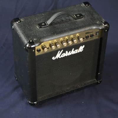Marshall MG15CDR 2-Channel 15-Watt 1x8 Guitar Combo Amp (2003) - Used image 2