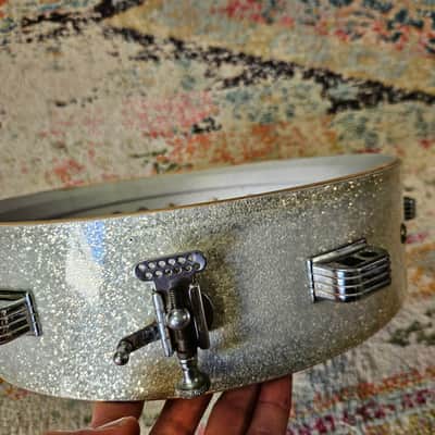 Ludwig Jazz Combo 13x3" Silver Sparkle 6-Lug Piccolo Snare - Granitone Interior image 18