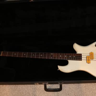 Vintage 1970s BC Rich Eagle Bass - Glitter Rock White image 3