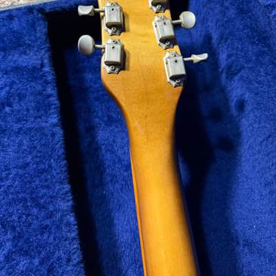 Rickenbacker 1979 320 - Autumnglo image 18