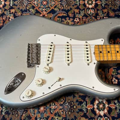 Fender Custom Shop '65 Journeyman Relic Stratocaster 2018 Ice Blue Metalic image 4