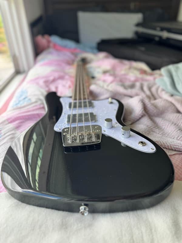 Squier Paranormal Rascal Bass HH 2023 - Present - Metallic Black image 1