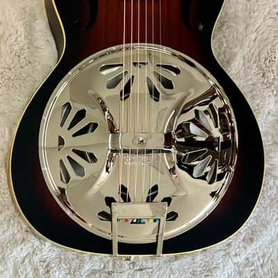 Gretsch Resonator Guitar Model G9220 Bobtail Round-Neck with Pickup - Sunburst image 8
