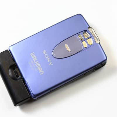 SONY walkman cassette player WM-EX2 working image 2