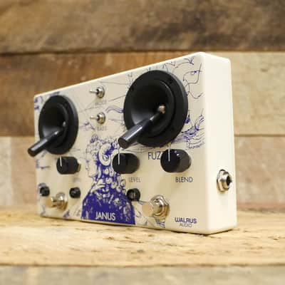 Walrus Audio Janus Tremolo/Fuzz with Joystick Controls 2021 (White) image 2