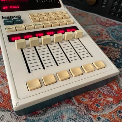 Lexicon 300L Digital Effects System - LARC Remote Included - Immaculate Condition image 7