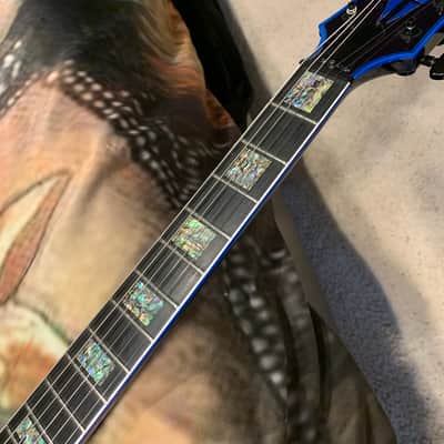 STINGER 🐈🕷️! 2015 Gibson Custom Shop Les Paul Custom Quilt Top M2M Made To Measure Blue Widow Burst Trans Aqua Black Fretboard Bare Knuckel Juggernaut Blackout Special Order Figured F Q 5A 7A Abalone Inlay Blueberry Cobalt image 11