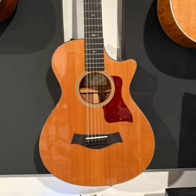 Taylor 552ce 12-Fret 12 String Cedar Mahogany 2016 - Natural image 1