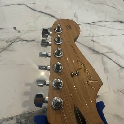 Fender Player Stratocaster Limited-Edition Roasted Maple Fingerboard Fiesta Red image 4