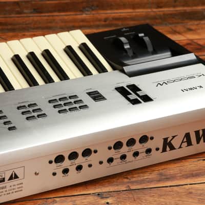Kawai K5000W 61-Key Advanced Additive Digital Synthesizer 1996 - Silver / Black image 2