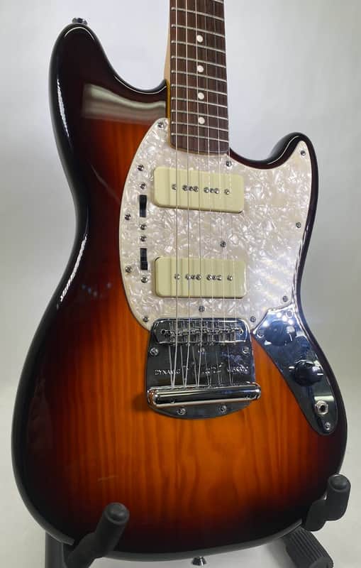 Fender Modern Player Mustang 2014 - Honey Burst image 1