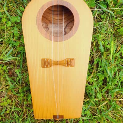 Georgian folk music instrument Panduri | String instrument Panduri | ფანდური | Fanduri image 4