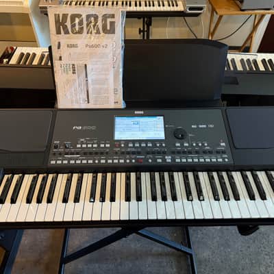 Korg PA600 Professional Arranger