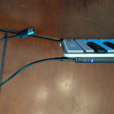 CME Xkey 25-Key Air Mobile Bluetooth Keyboard MIDI Controller 2010s - Silver image 4