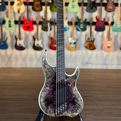 Dingwall Guitars Custom Shop Z3 5 String - Purple to Natural Reverseburst - Premium Select Buckeye Burl - Swamp Ash - Wenge image 5