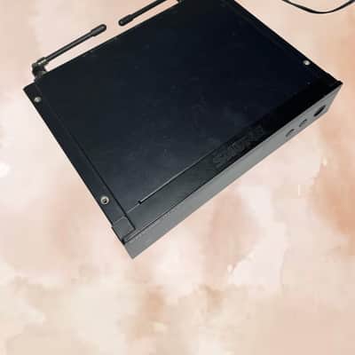 Shure BLX4R image 3