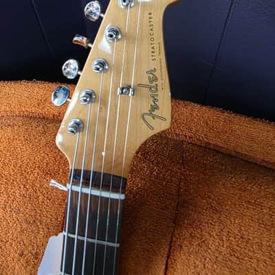 Fender Vintera '60s Stratocaster Modified with Pau Ferro Fretboard 2019 - 2023 - Olympic White image 6