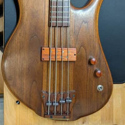Carl Thompson Bass 1996 image 2