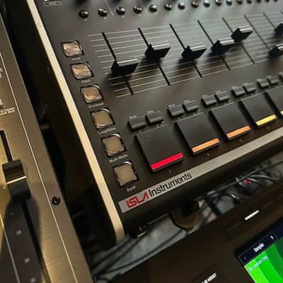 Immagine Isla Instruments S2400 Desktop Sampler 2019 - With DSP card installed - Black - 3