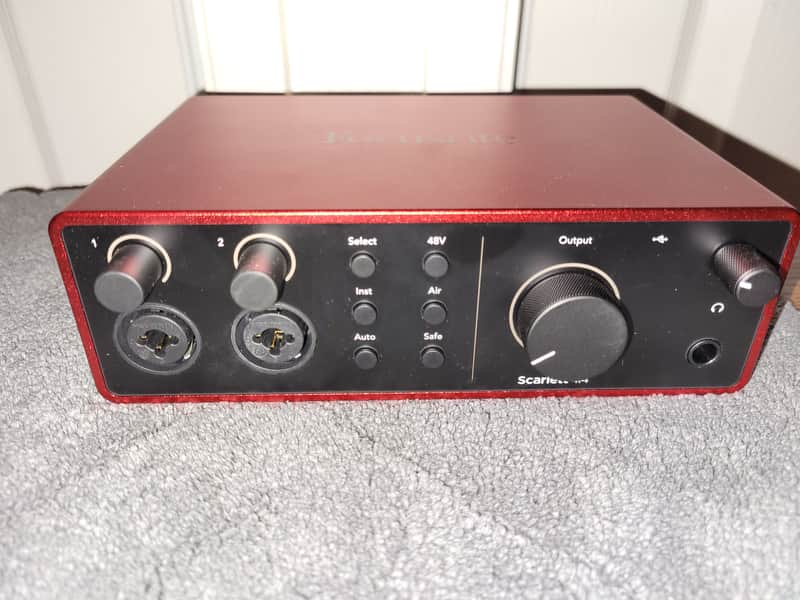 Focusrite Scarlett 4i4 4th Gen USB Audio Interface 2023 - Present - Red image 1